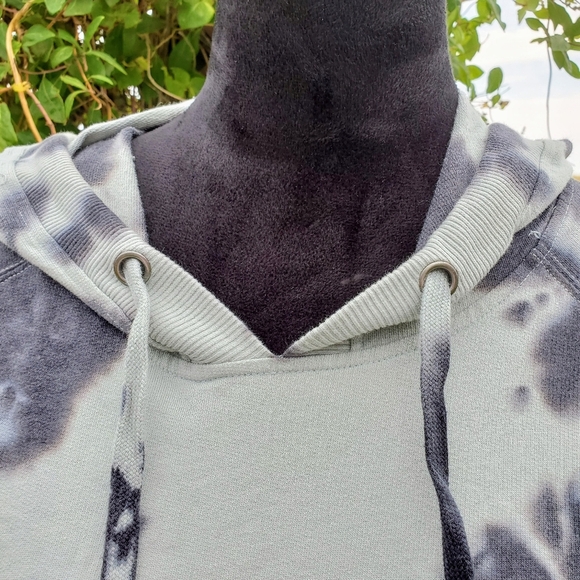 Jane and Delancey Blue Tie-Dye Hoodie Size Medium EUC - Picture 6 of 16